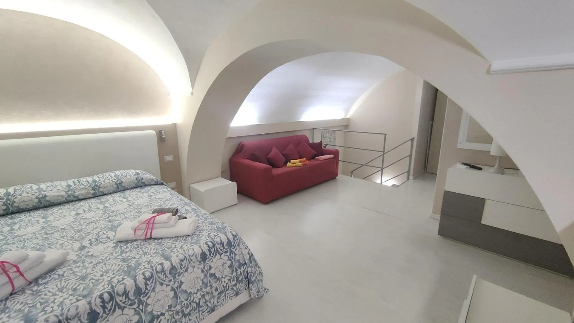 Center Catania Apartment 1 0*,  Italia